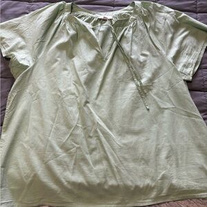 LOFT Super cute light green pull over blouse! Lg.